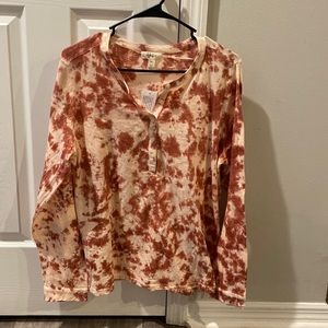 New with tags,water dye shirt rust /orange color